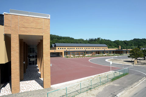 置戸統合小学校・給食センター